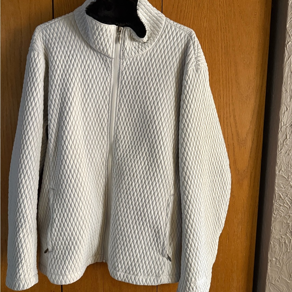 Columbia Sportswear Company XCO White Diamond Design Faux Fur Collar Jacket